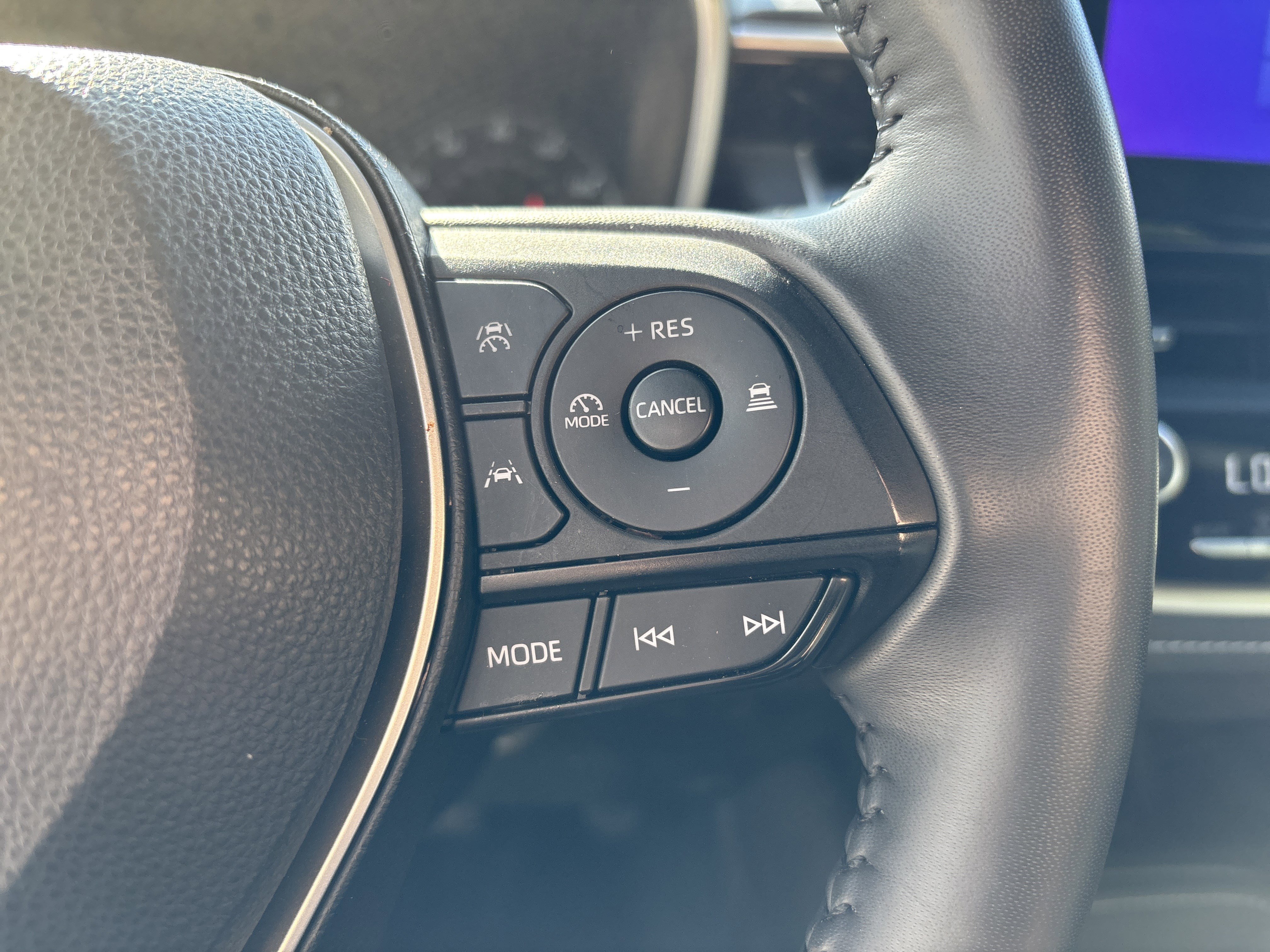 Used 2024 Toyota Corolla SE FWD image 19