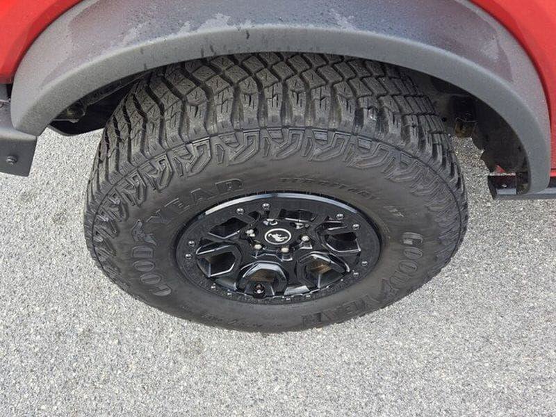 Used 2024 Ford Bronco Wildtrak AWD/4WD image 5