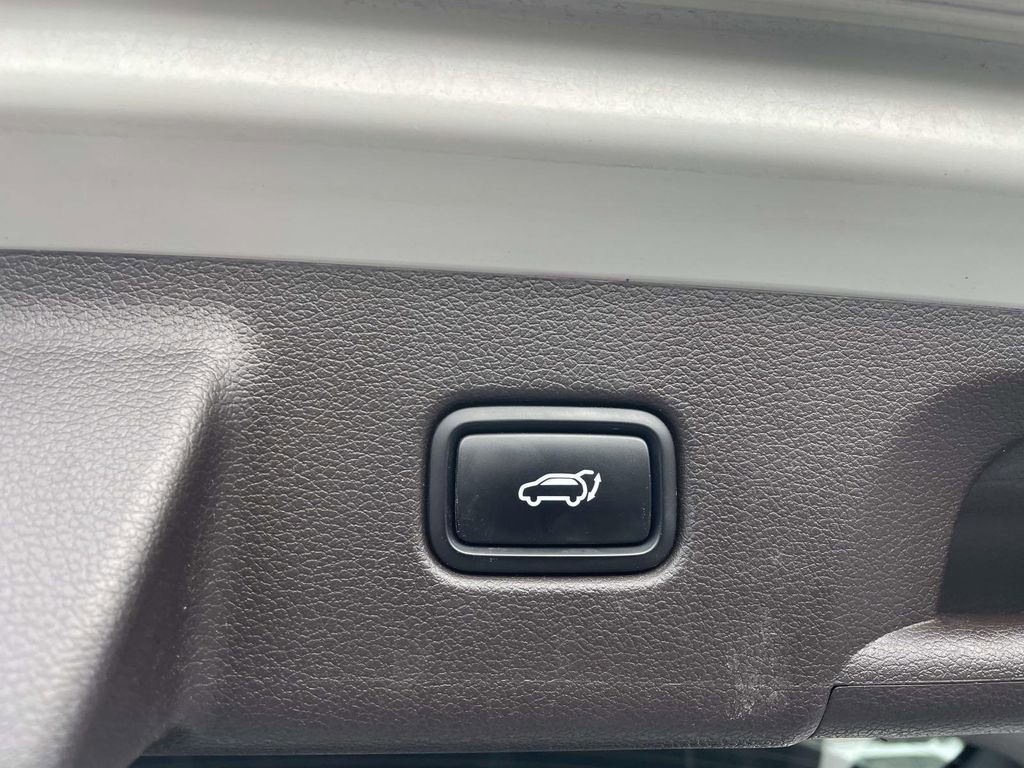 Used 2020 Hyundai Palisade Limited image 51