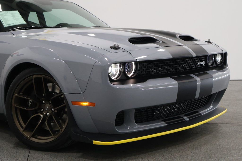 Used 2022 Dodge Challenger SRT Hellcat image 3