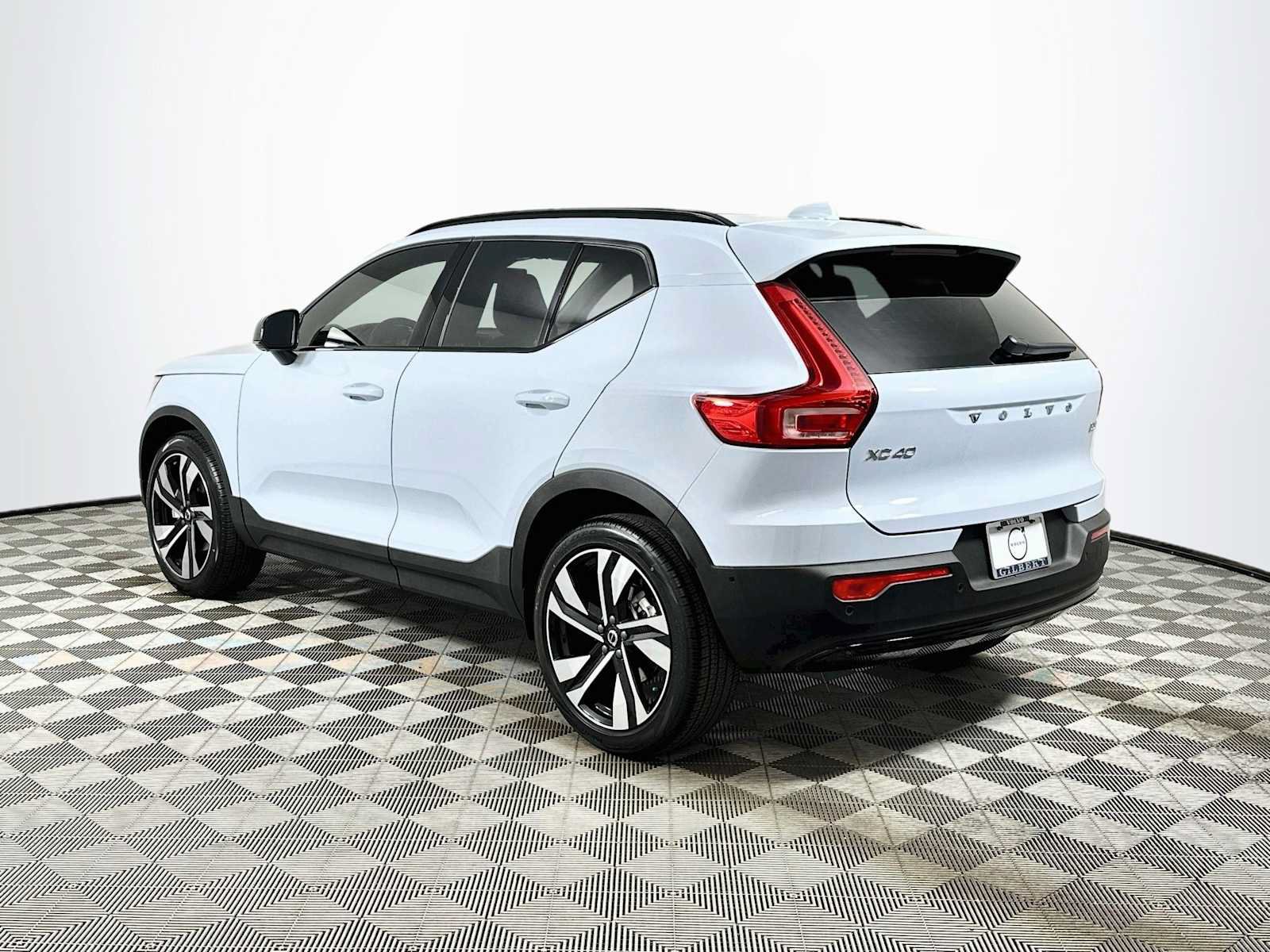 New 2026 Volvo XC40 B5 Ultra AWD/4WD image 5