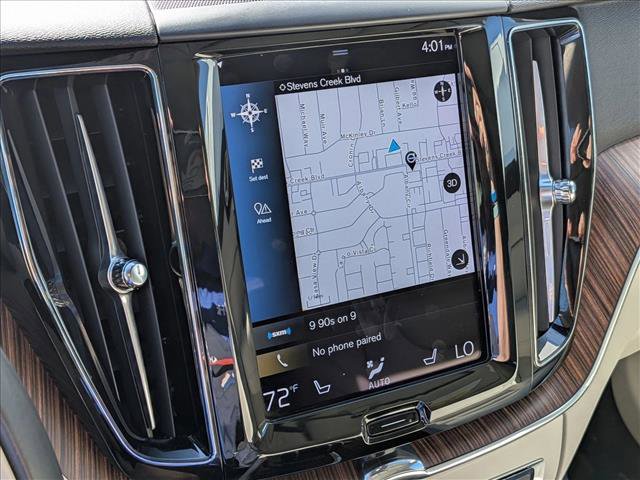 Used 2021 Volvo XC60 T6 Momentum image 12