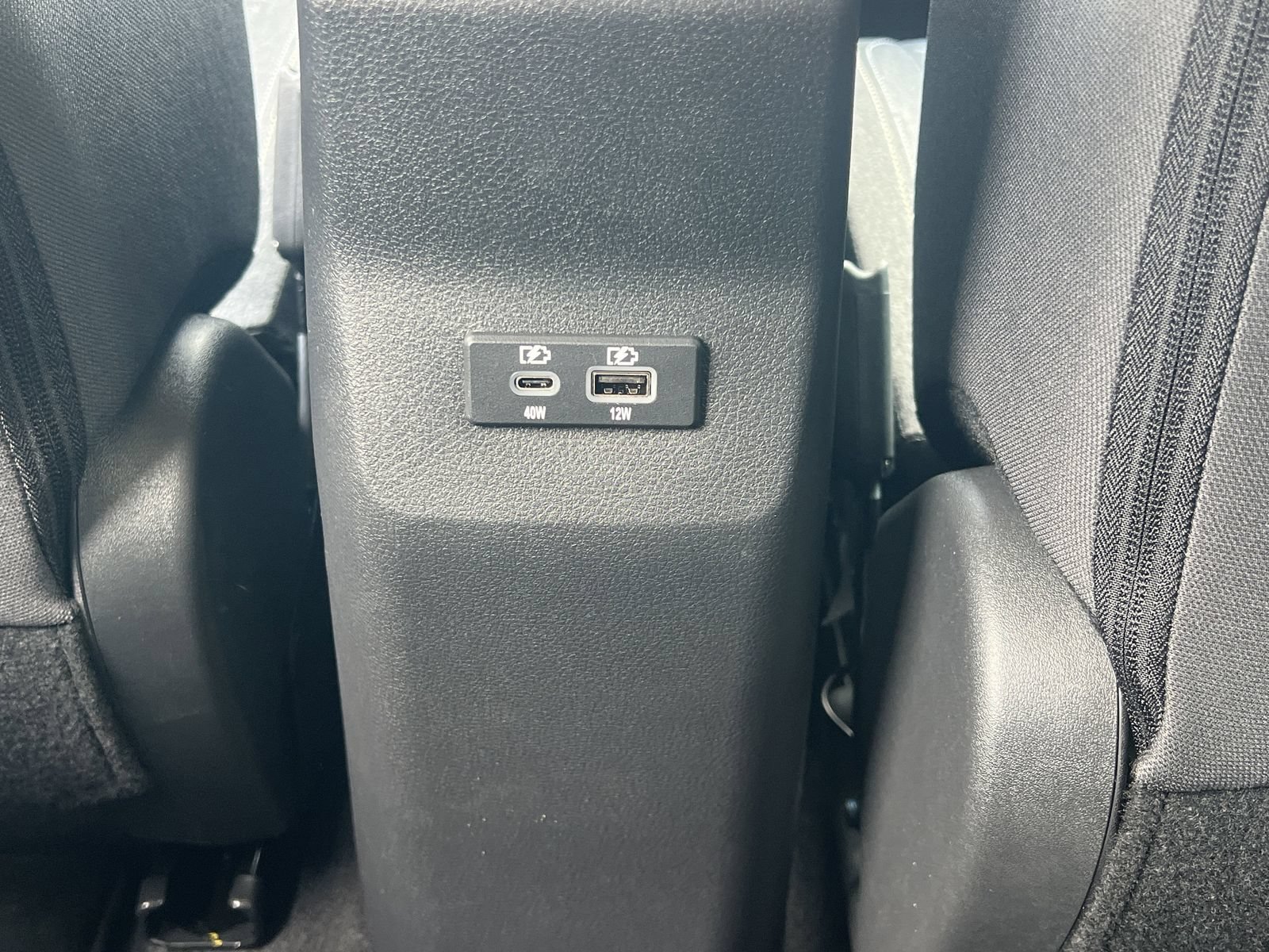 New 2026 Nissan Kicks SV w/ Charging Package FWD image 18