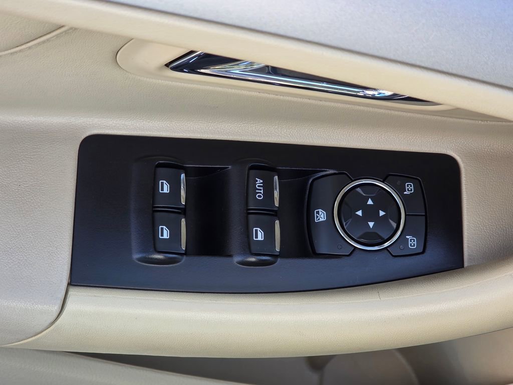 Used 2018 Ford Taurus SE image 13