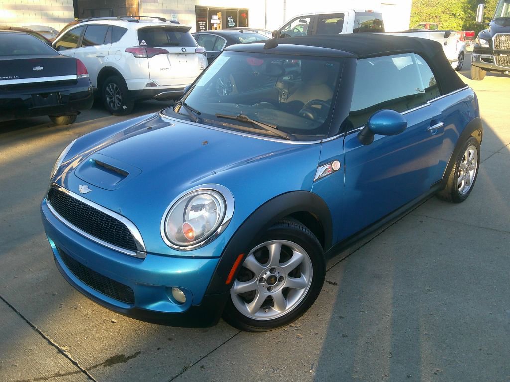 Used 2010 MINI Cooper S image 3