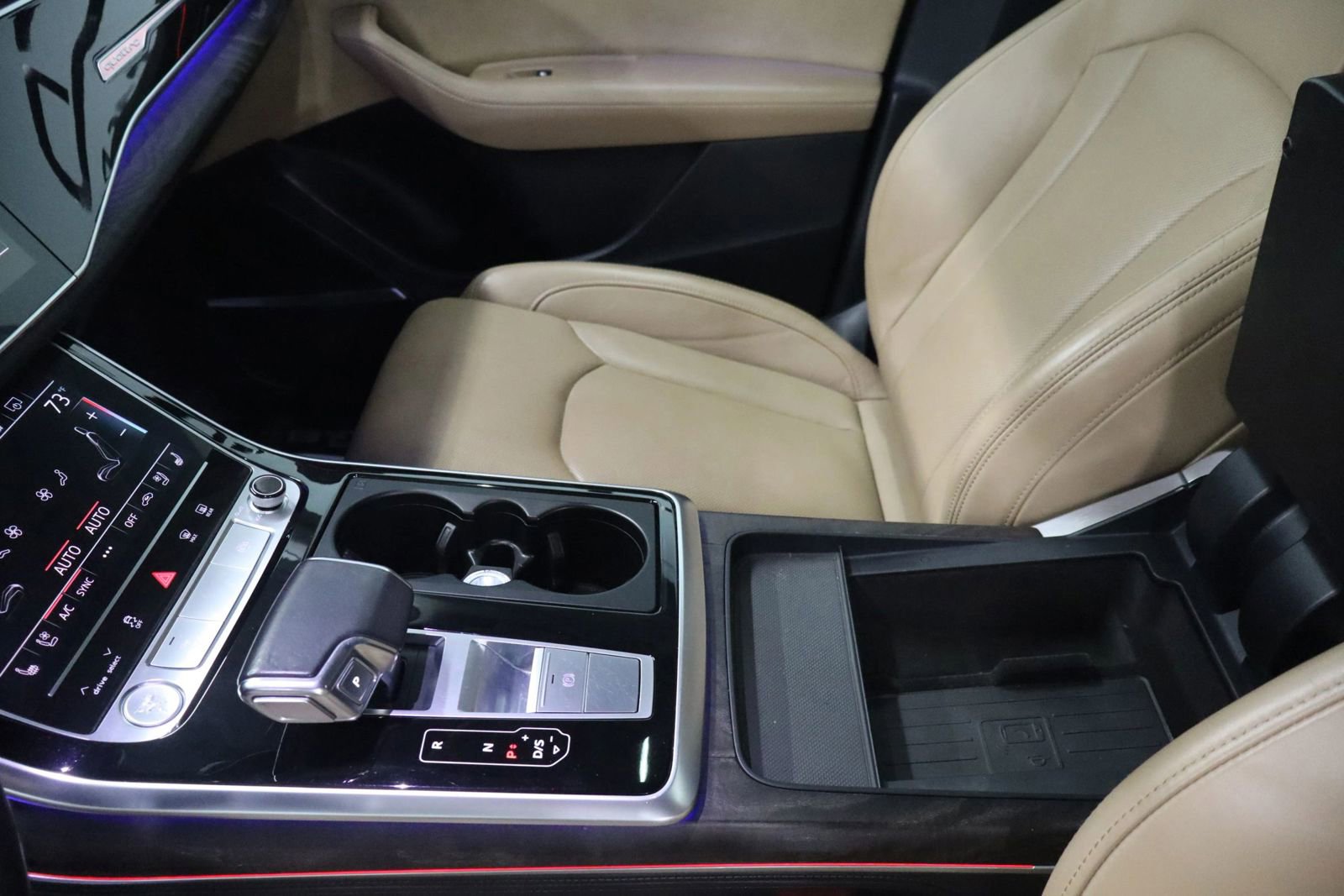 Used 2020 Audi Q8 Prestige w/ Prestige Package AWD/4WD image 36