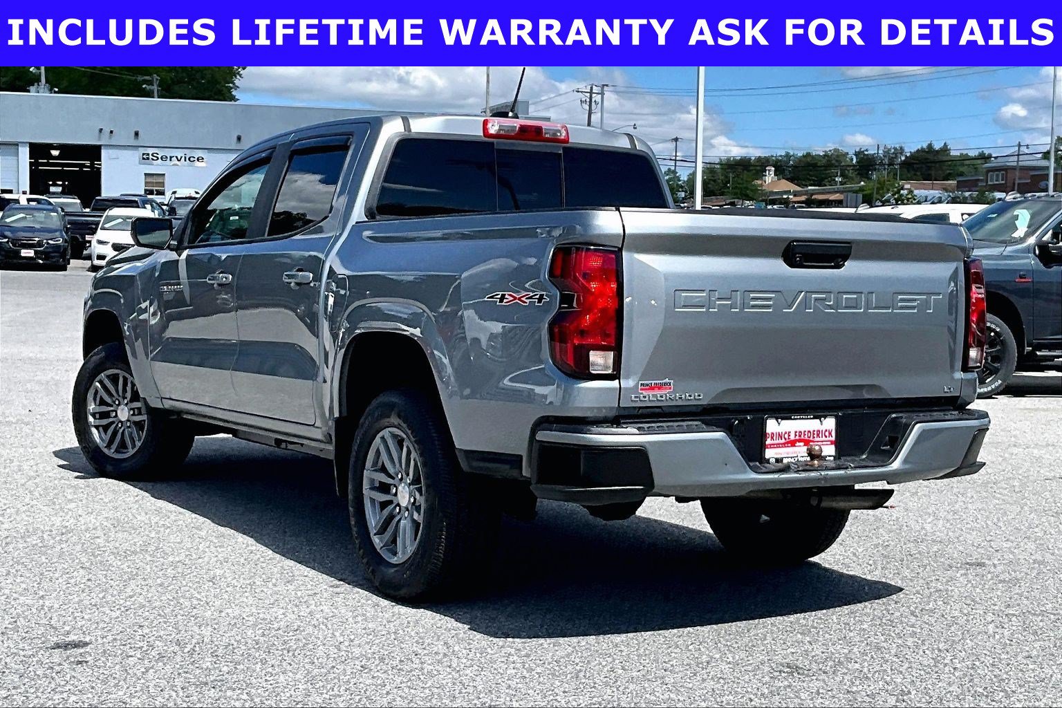 Used 2023 Chevrolet Colorado LT w/ LT Convenience Package AWD/4WD image 9
