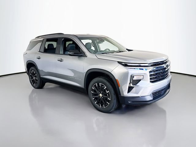New 2026 Chevrolet Traverse LT image 2