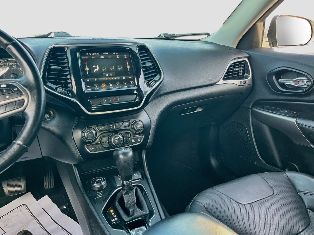 Used 2019 Jeep Cherokee Limited AWD/4WD image 24