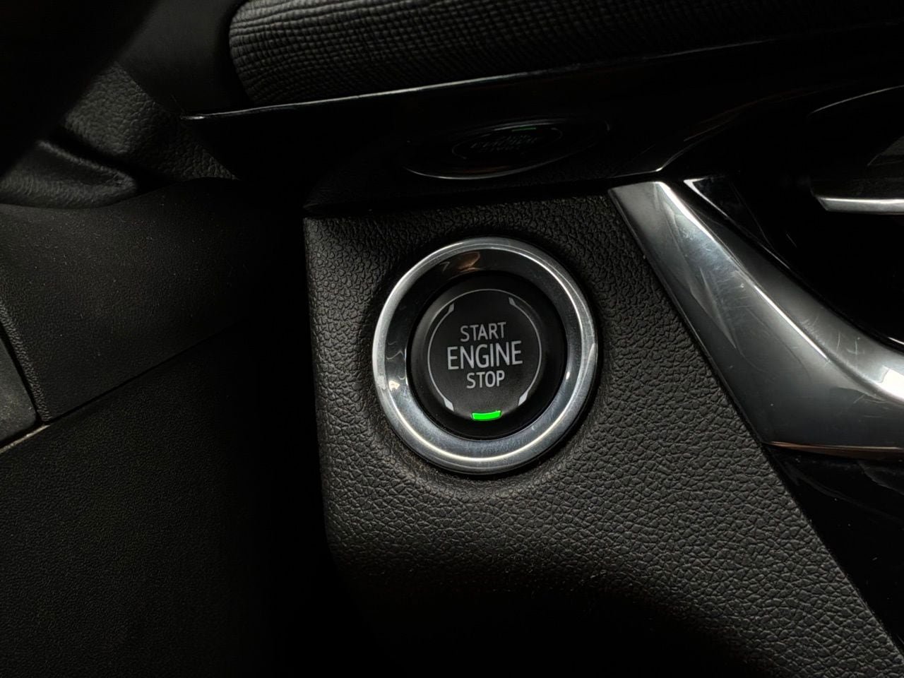 Used 2025 Buick Envista Sport Touring FWD image 30