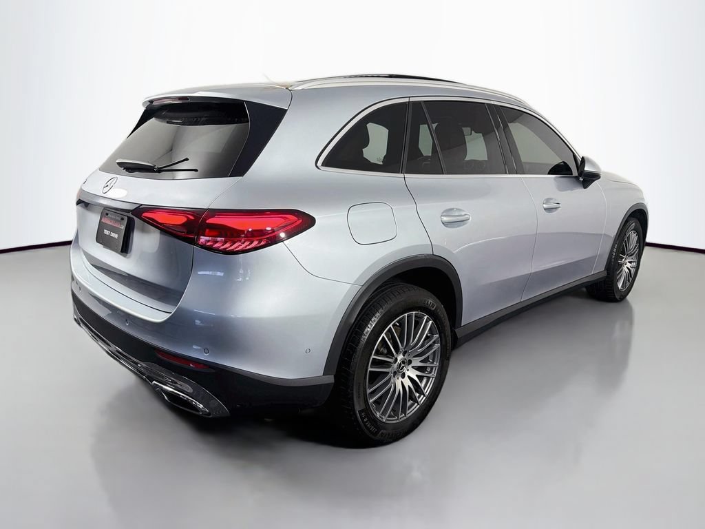 Used 2024 Mercedes-Benz GLC 300 image 5