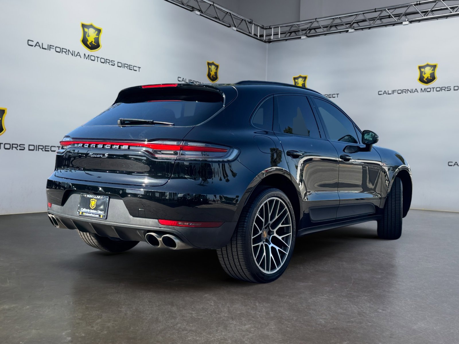 Used 2021 Porsche Macan S w/ Premium Package Plus AWD/4WD image 5
