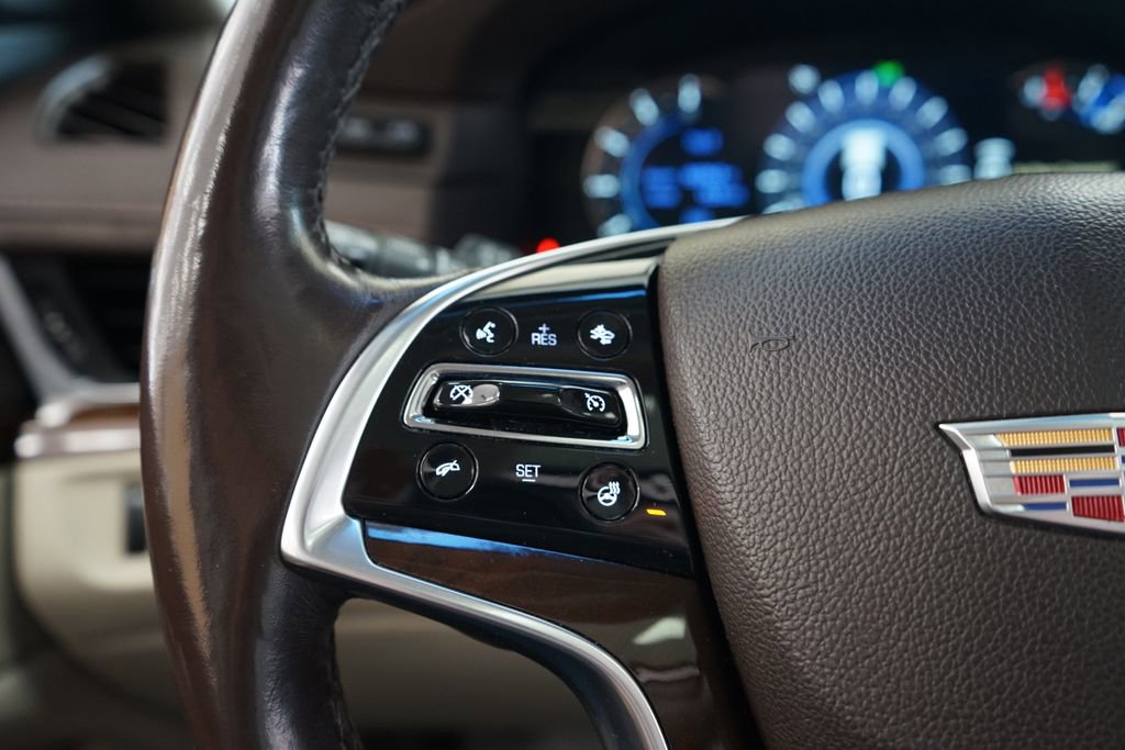 Used 2017 Cadillac Escalade ESV Luxury image 37
