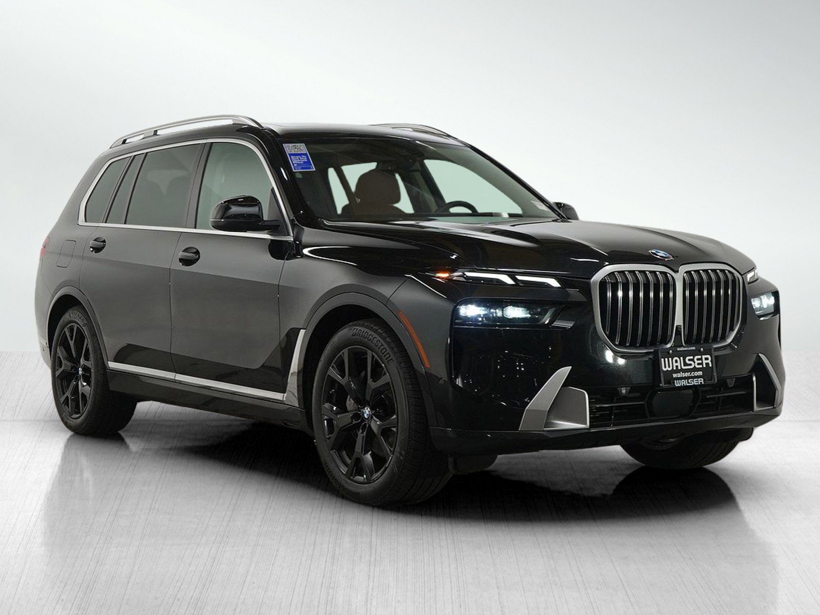 Used 2023 BMW X7 xDrive40i w/ Premium Package image 7