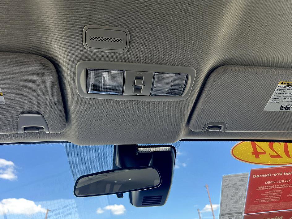 Used 2024 Nissan Titan SV w/ Accessory Utility Package image 23