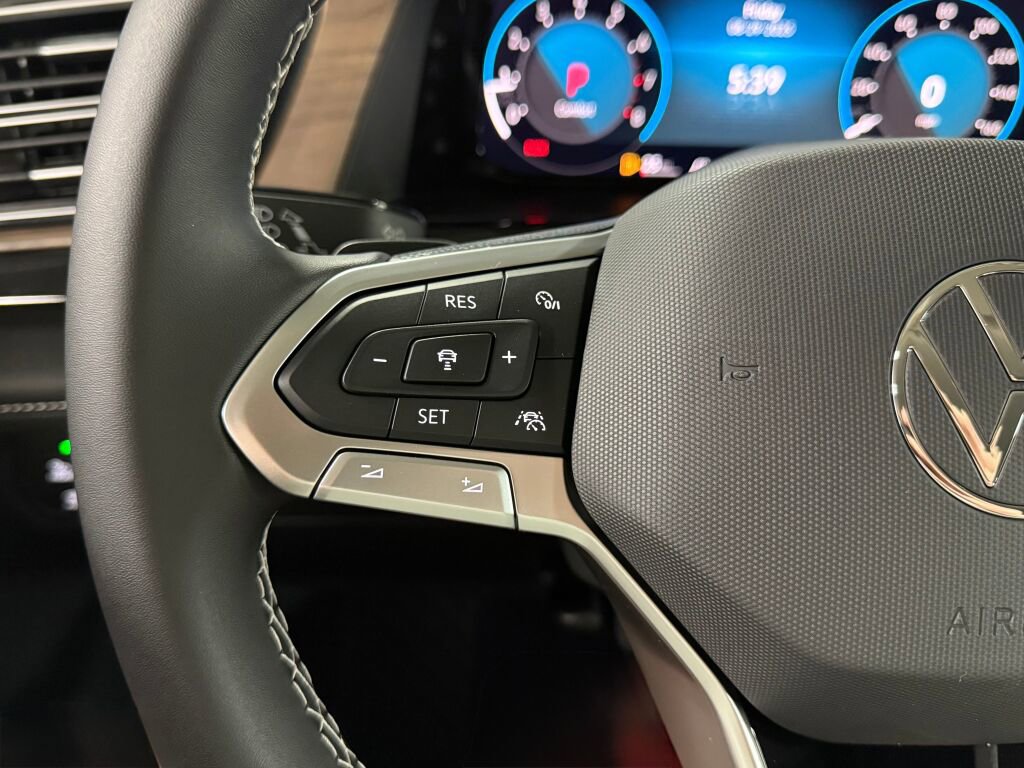 New 2026 Volkswagen Atlas SE image 13