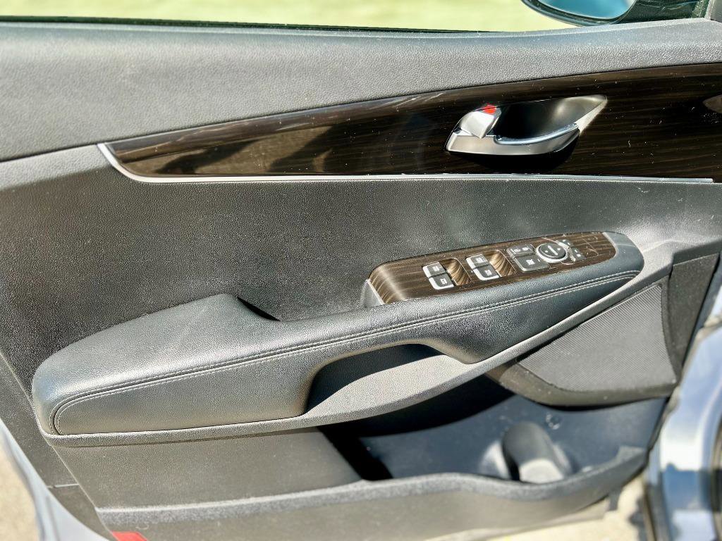 Used 2020 Kia Sorento S image 13