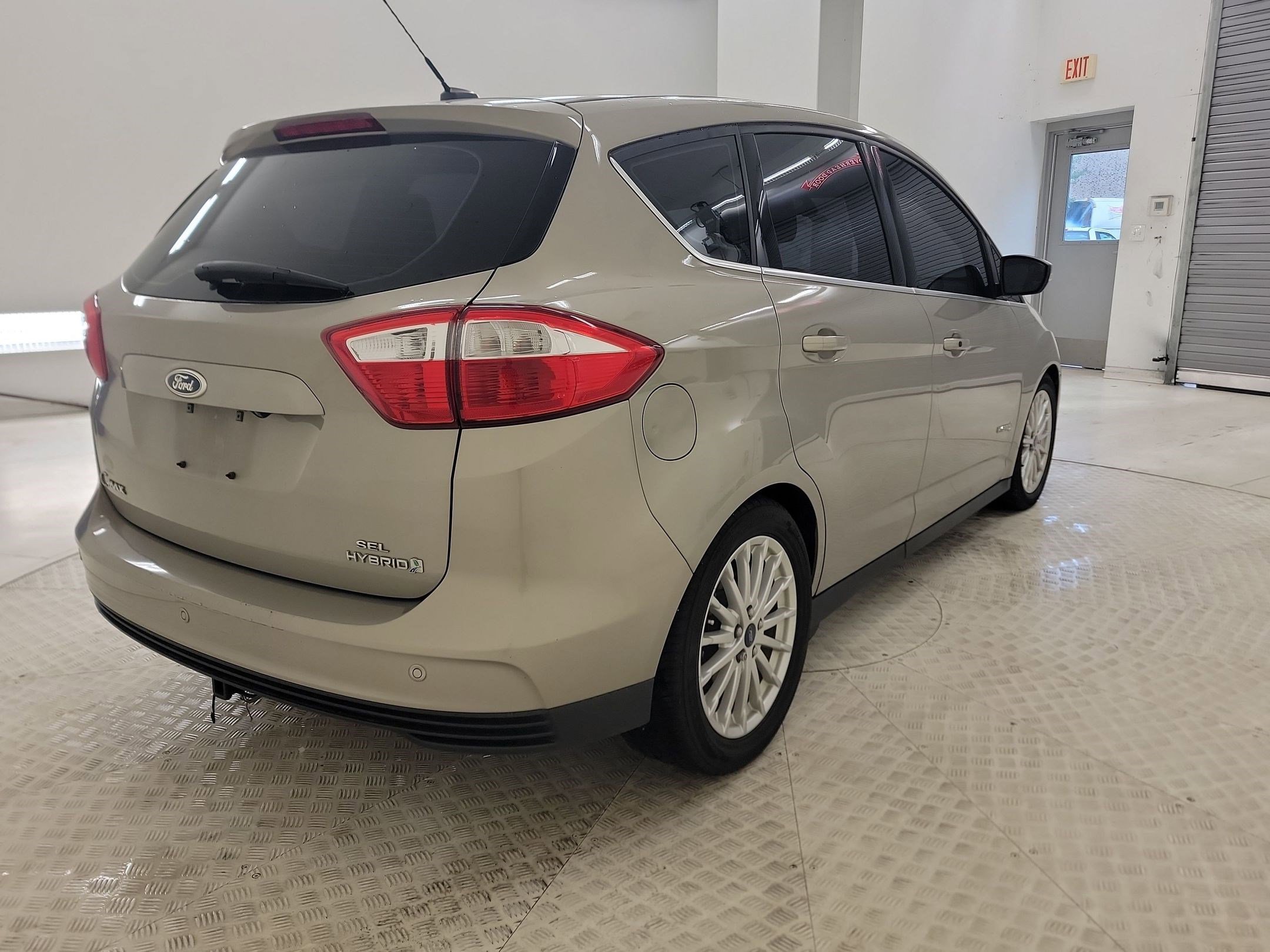 Used 2015 Ford C-MAX SEL w/ Equipment Group 302A FWD image 7