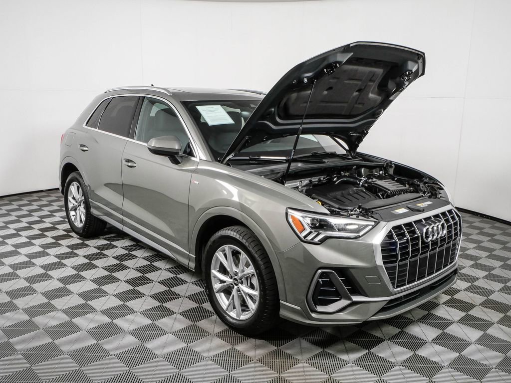 Used 2023 Audi Q3 2.0T Premium Plus w/ Premium Plus Package AWD/4WD image 35