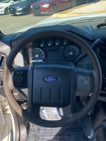 Used 2015 Ford F550 2WD Crew Cab Super Duty image 26