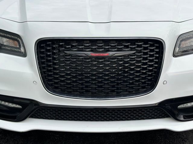 Used 2022 Chrysler 300 S image 9