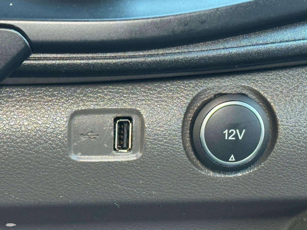 Used 2020 Ford Transit 250 Low Roof AWD image 13