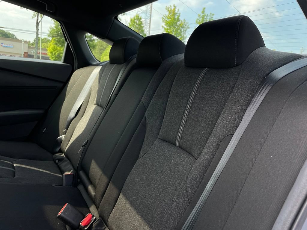 Used 2025 Honda Accord Sport image 40