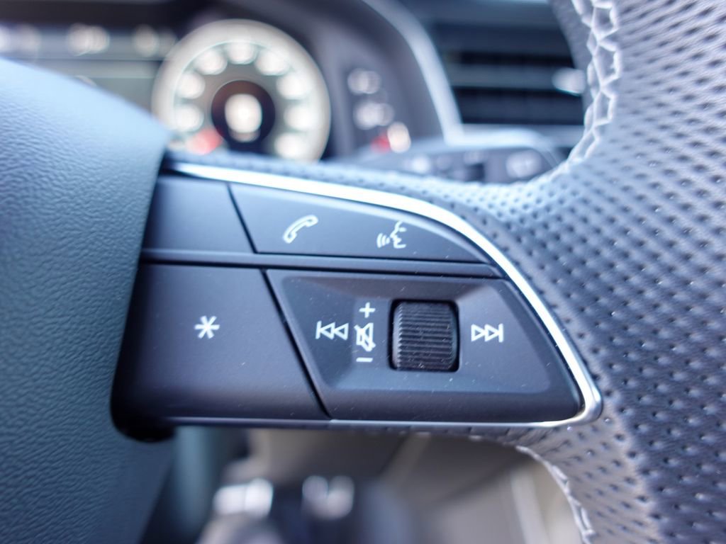 Used 2024 Audi SQ8 Premium Plus w/ Executive Package image 14