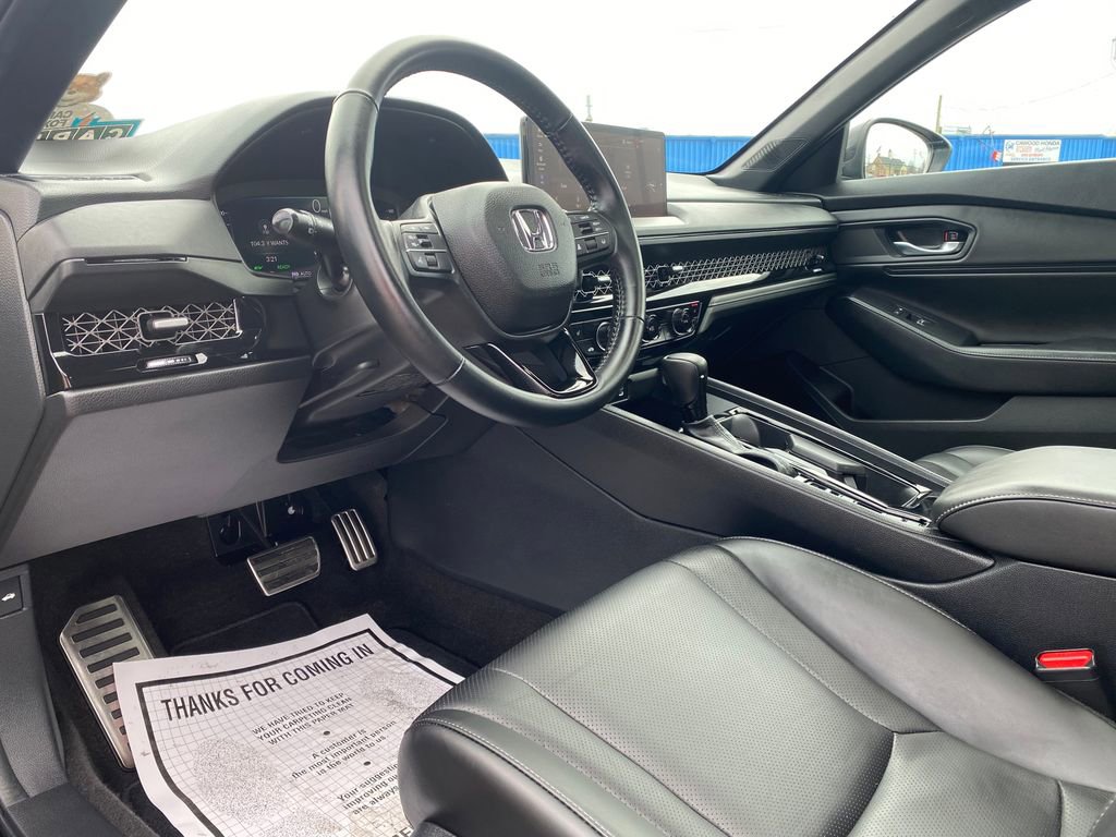 Used 2025 Honda Accord Sport image 8