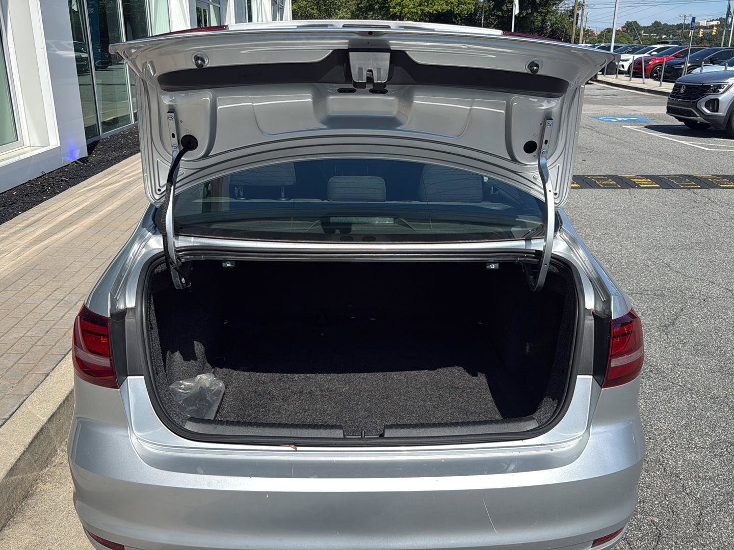 Used 2016 Volkswagen Jetta S FWD image 18