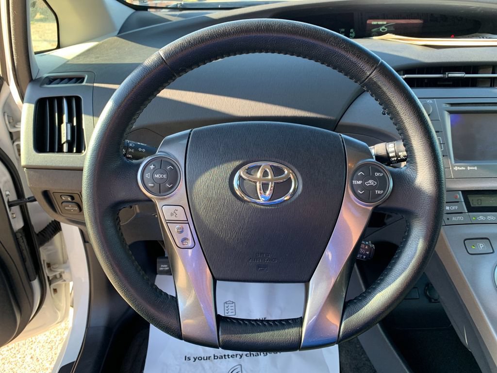 Used 2015 Toyota Prius Persona Series FWD image 26