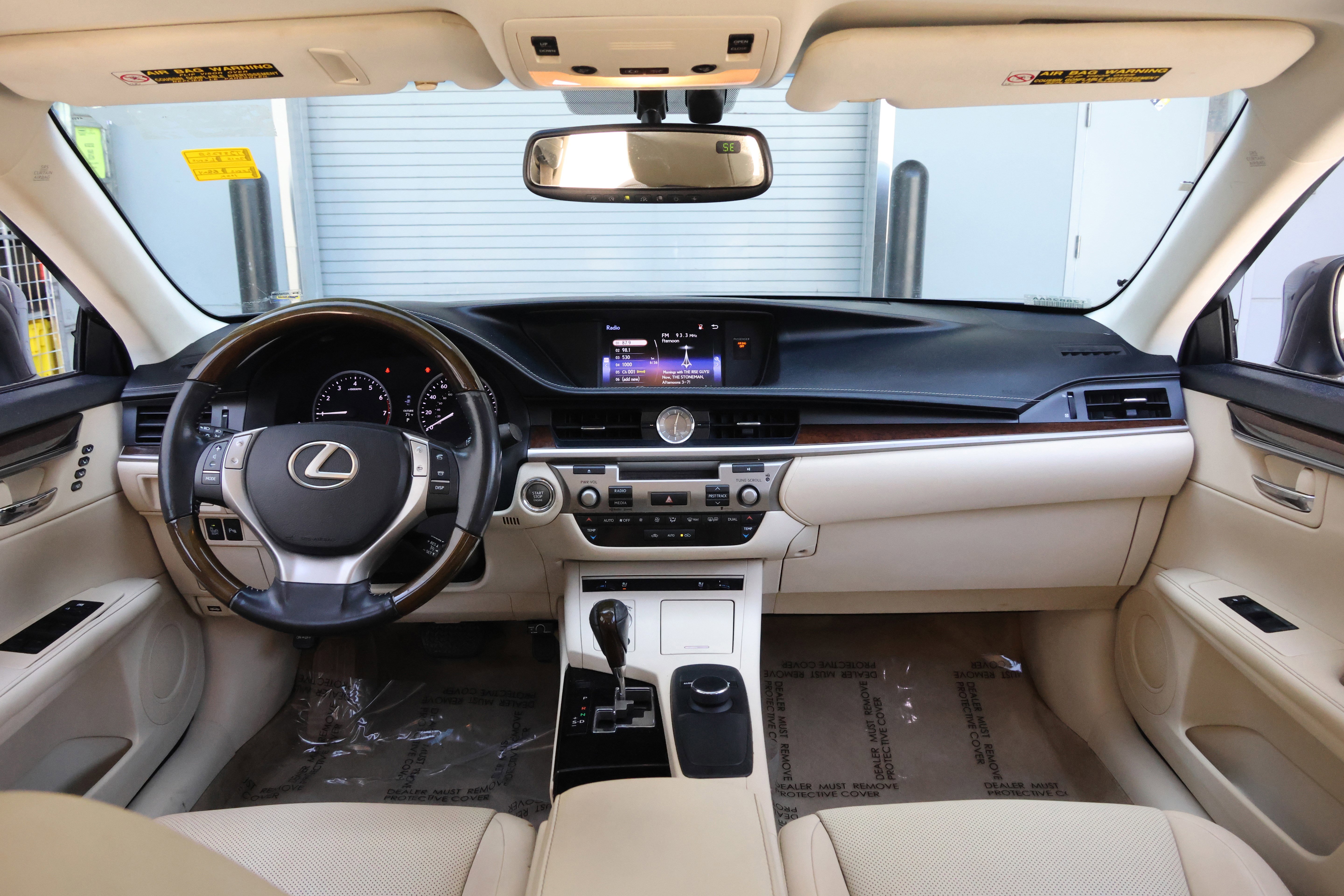 Used 2015 Lexus ES 350 w/ Premium Package FWD image 17