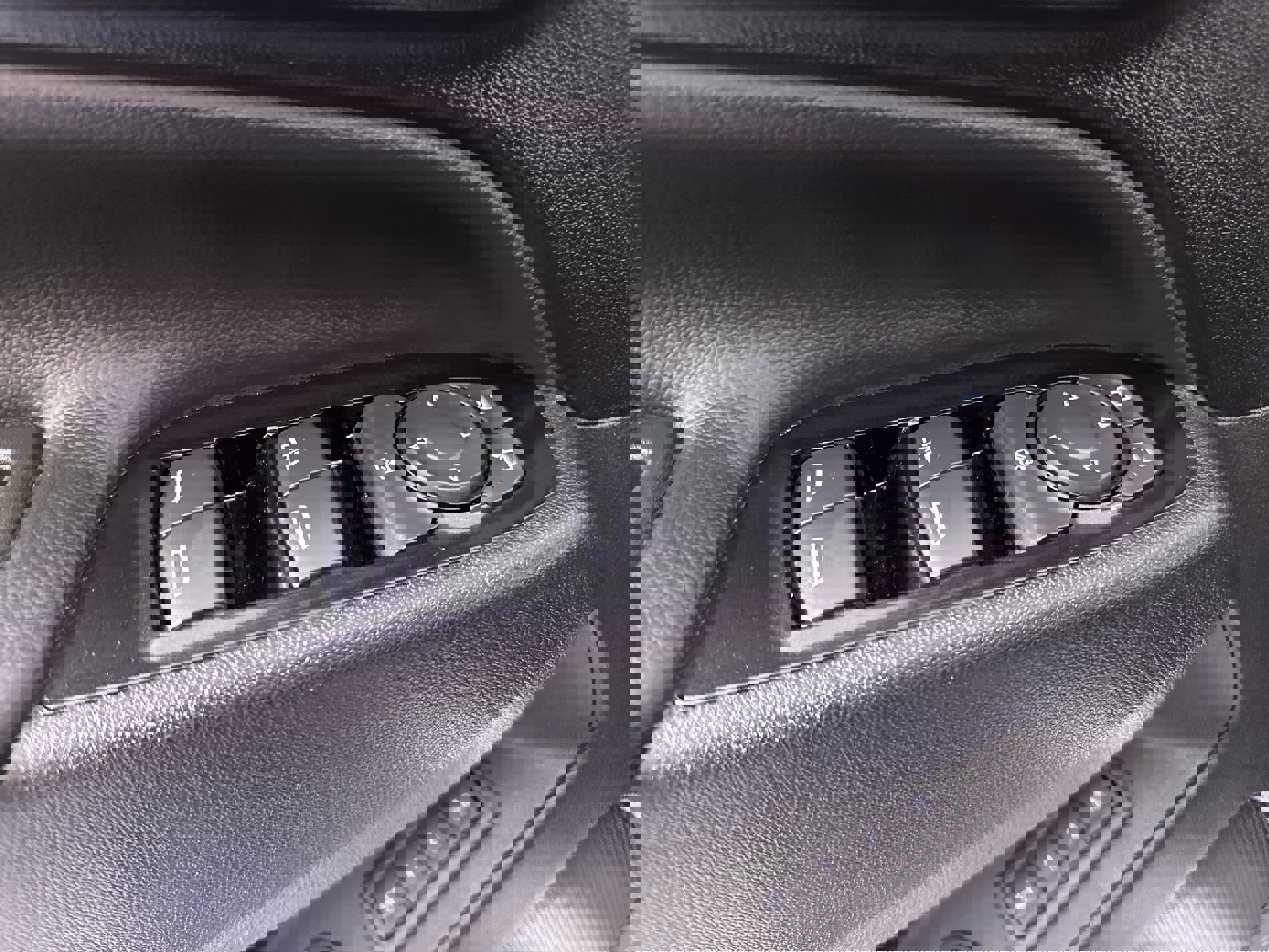 Used 2024 Chevrolet Equinox Premier image 60