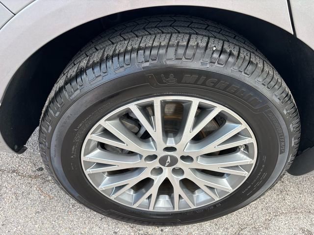 Used 2024 Genesis GV80 2.5T image 19