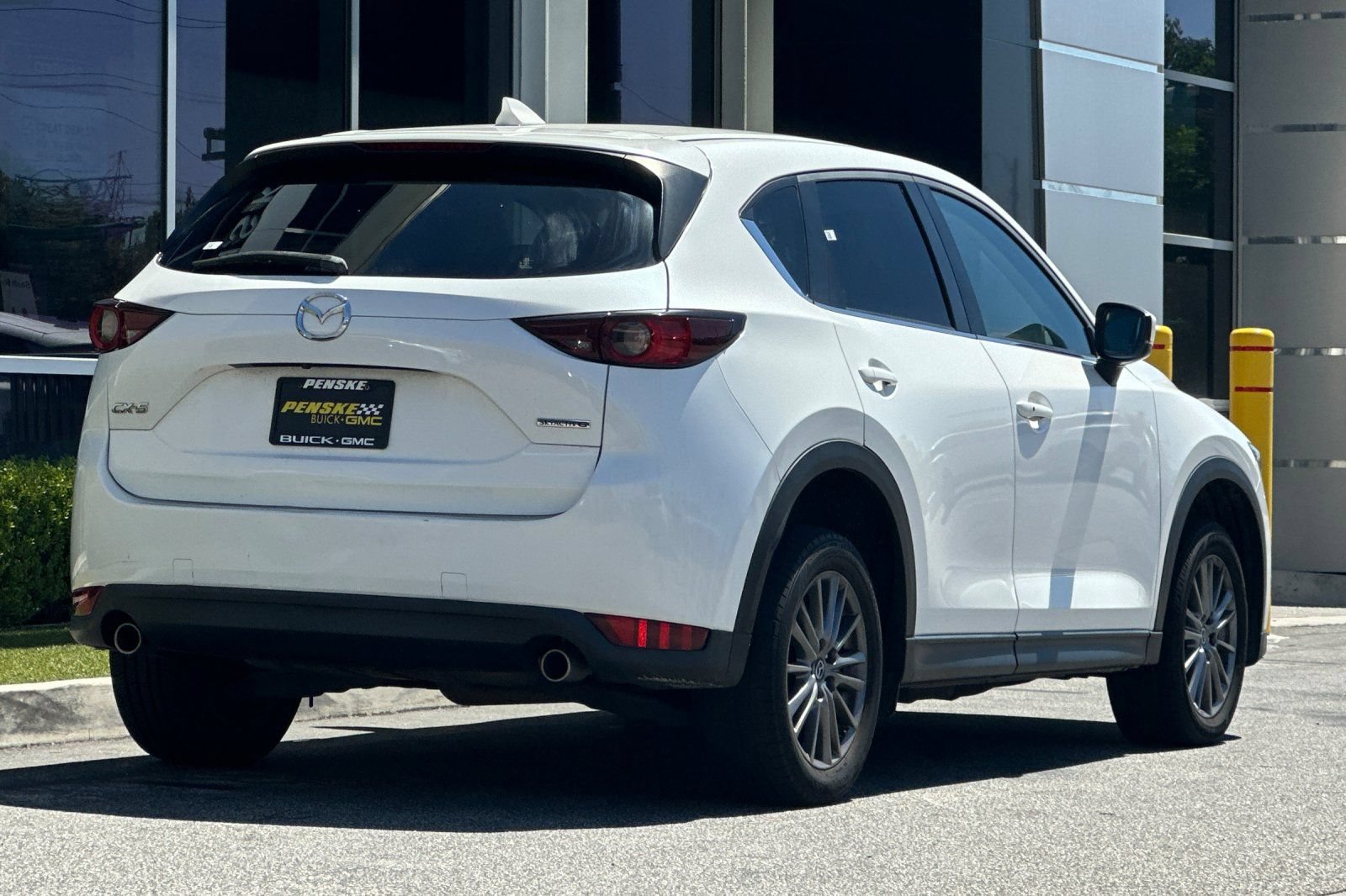 Used 2020 MAZDA CX-5 Touring FWD image 4