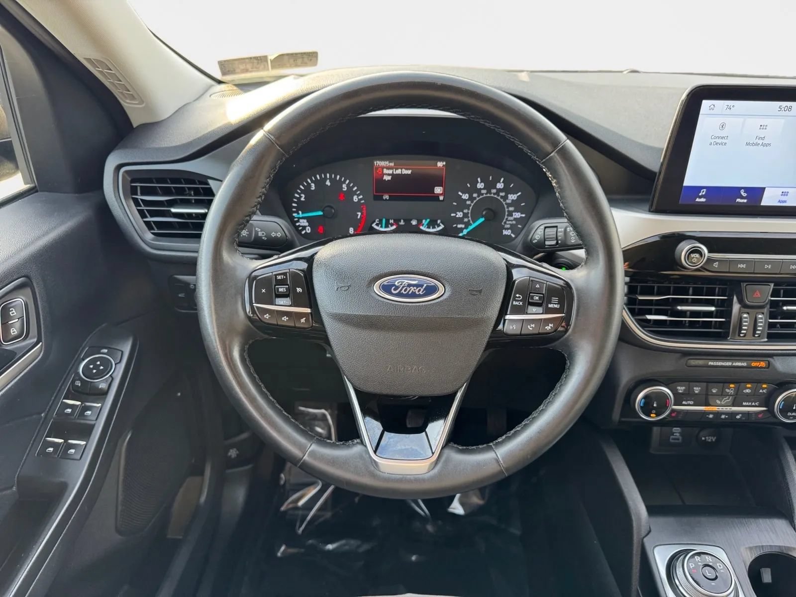 Used 2022 Ford Escape SE w/ Convenience Package FWD image 14