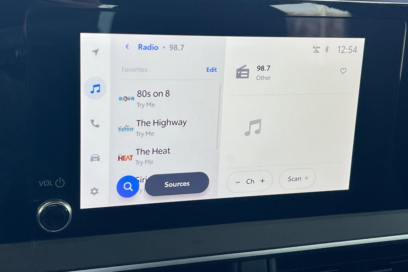 Certified 2024 Toyota Prius Prime SE image 15
