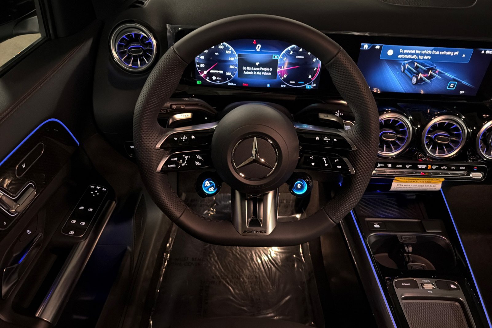 New 2026 Mercedes-Benz GLA 35 AMG 4MATIC image 13