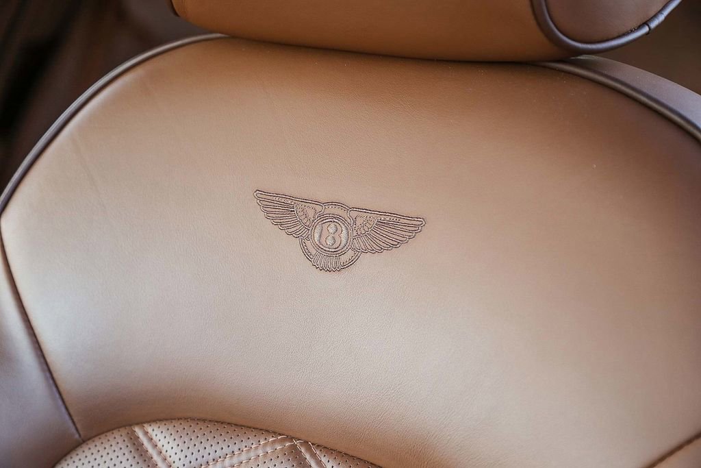 Used 2014 Bentley Mulsanne image 30