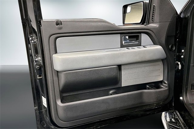 Used 2013 Ford F150 XLT w/ Luxury Equipment Group image 16