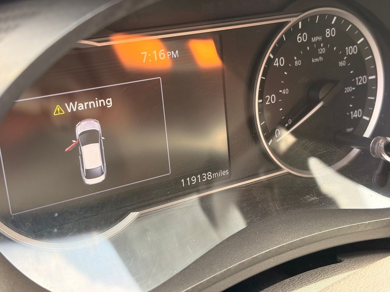 Used 2020 Nissan Versa SV FWD image 9