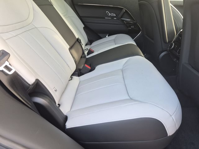 New 2026 Land Rover Range Rover Sport Dynamic SE AWD/4WD image 17