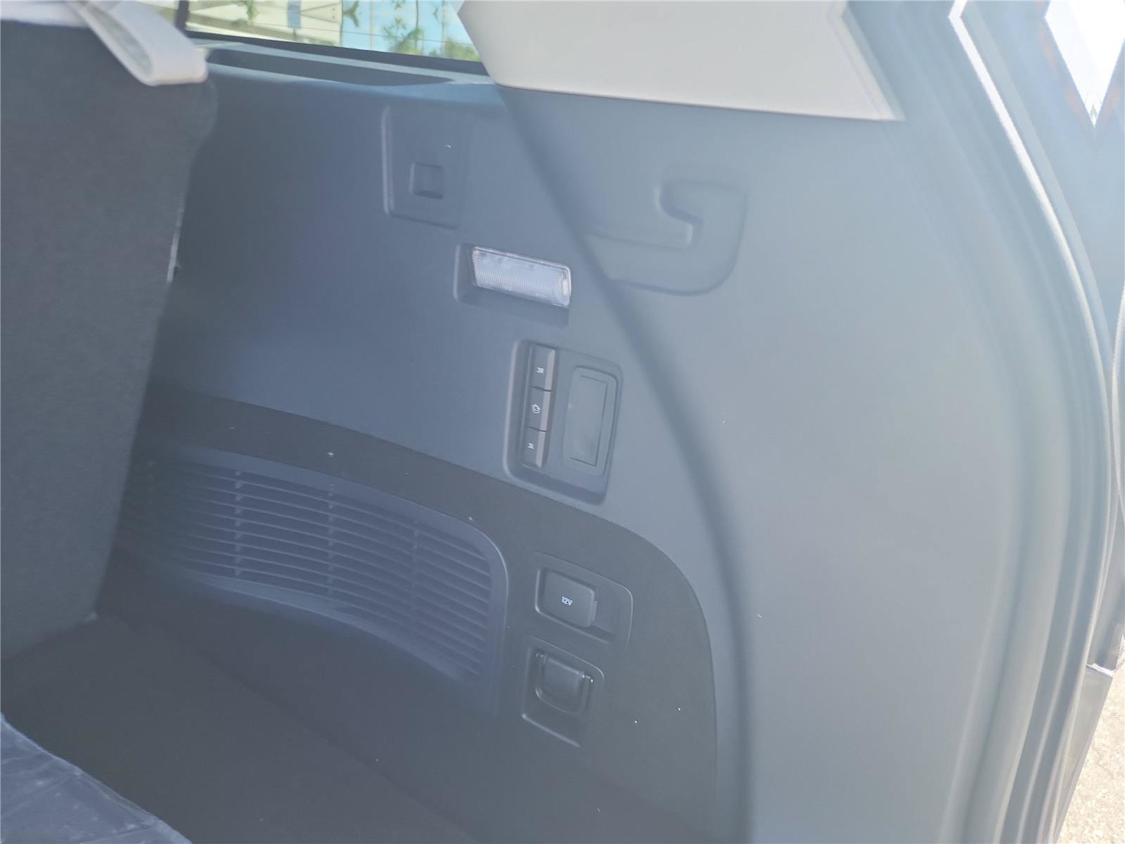 New 2027 Lincoln Aviator Reserve w/ Jet Appearance Package RWD image 24