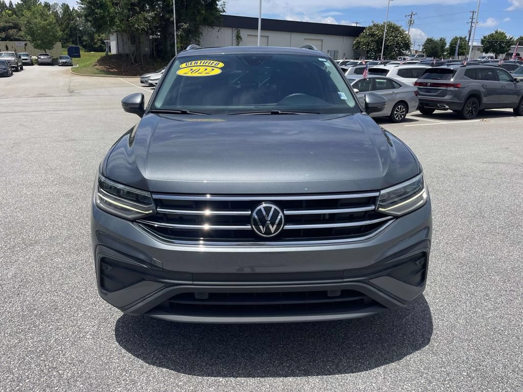 Used 2022 Volkswagen Tiguan SE FWD image 4