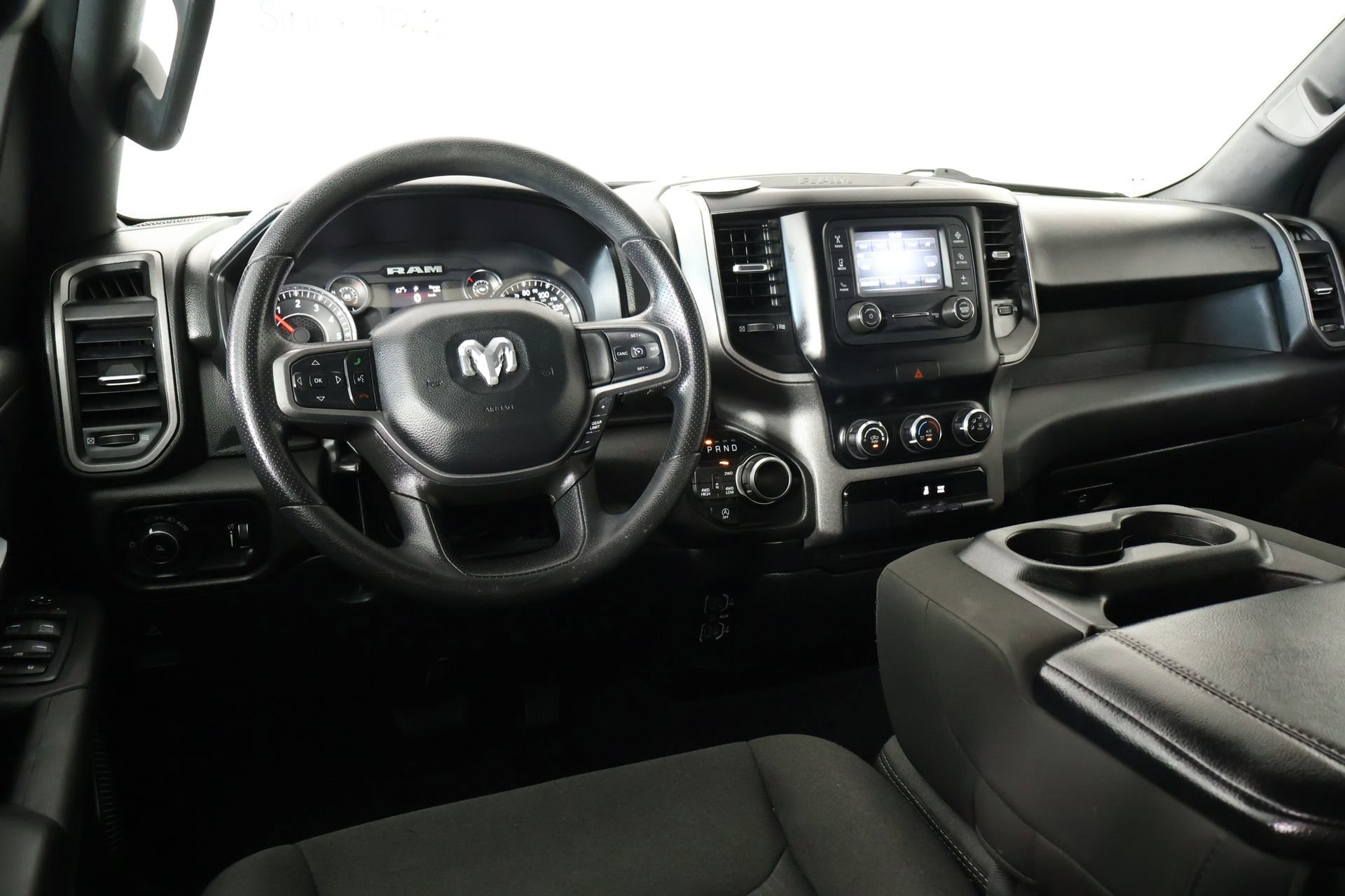 Used 2024 RAM 1500 Tradesman AWD/4WD image 2