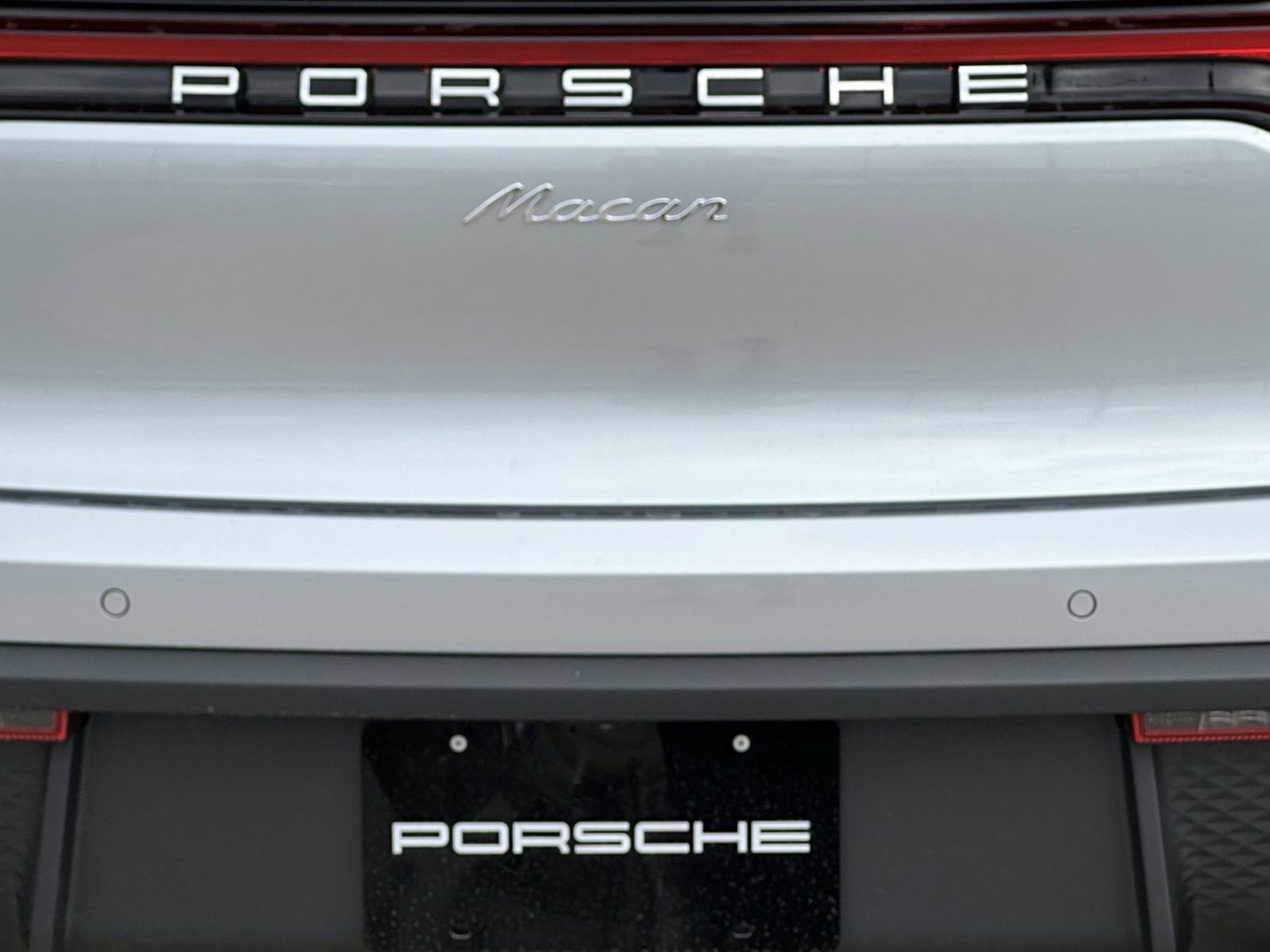 Certified 2026 Porsche Macan image 14