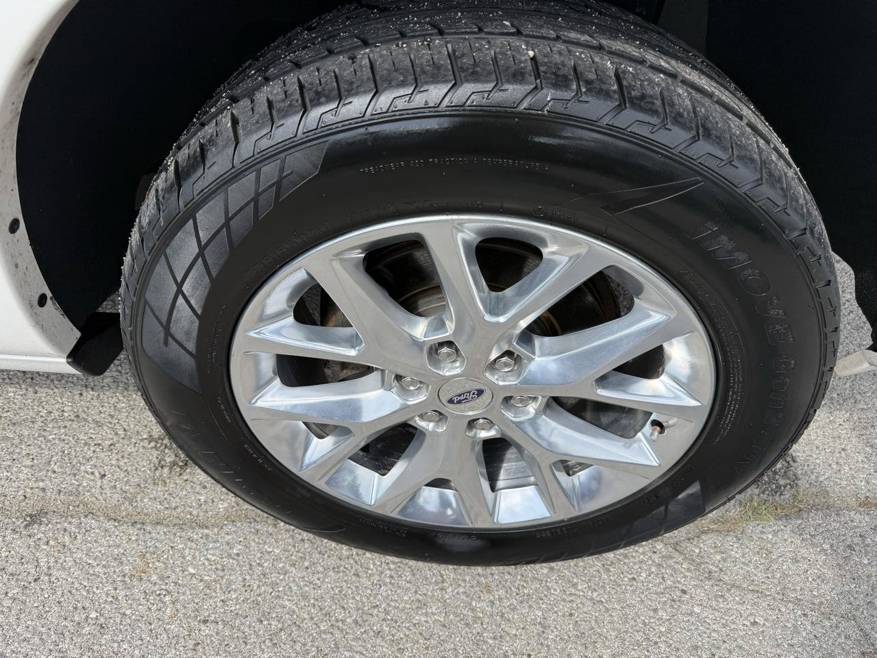 Used 2015 Ford Expedition Limited w/ Equipment Group 301A AWD/4WD image 38