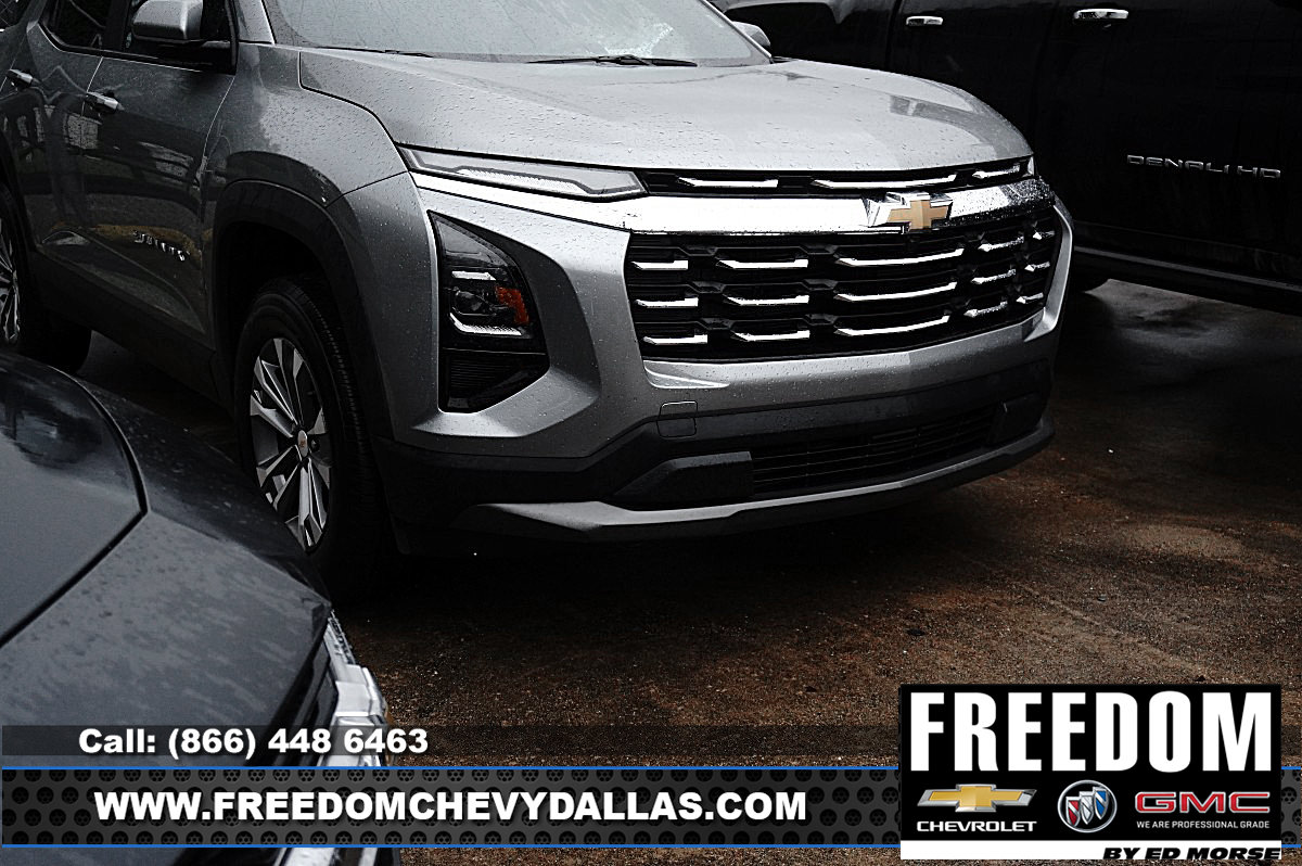 Used 2026 Chevrolet Equinox LT FWD image 2