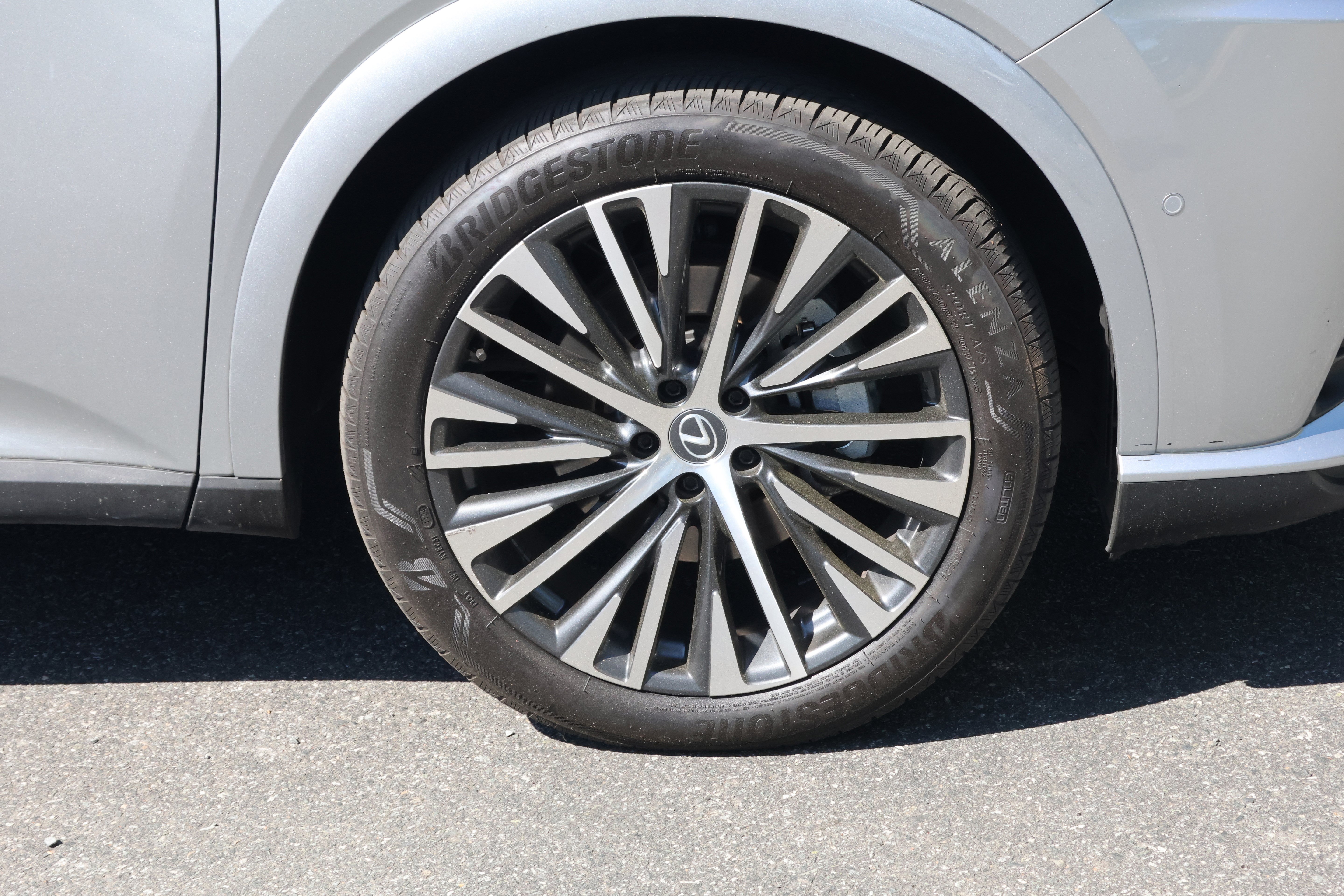Used 2024 Lexus RX 350 Premium Plus w/ Convenience Package FWD image 11