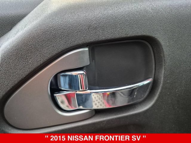 Used 2015 Nissan Frontier SV w/ SV Value Truck Package AWD/4WD image 11